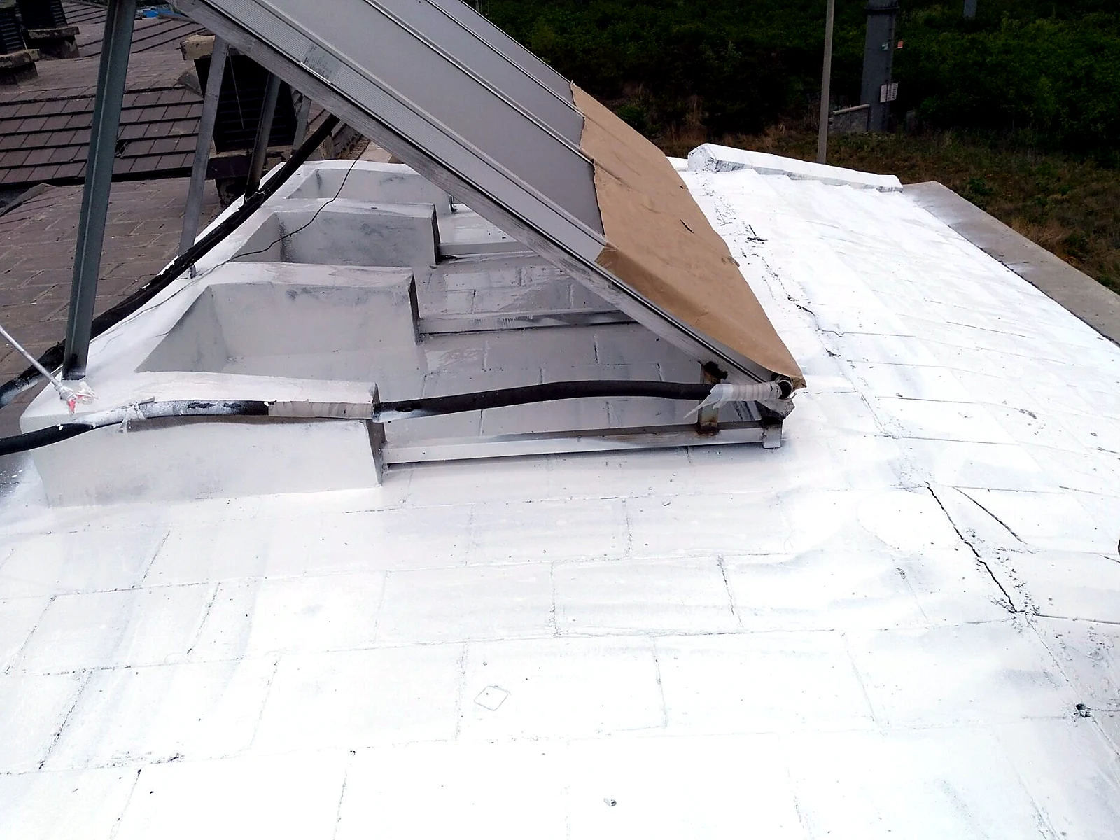 Concrete and Tile Roof Reflective Application, industrial site image 2