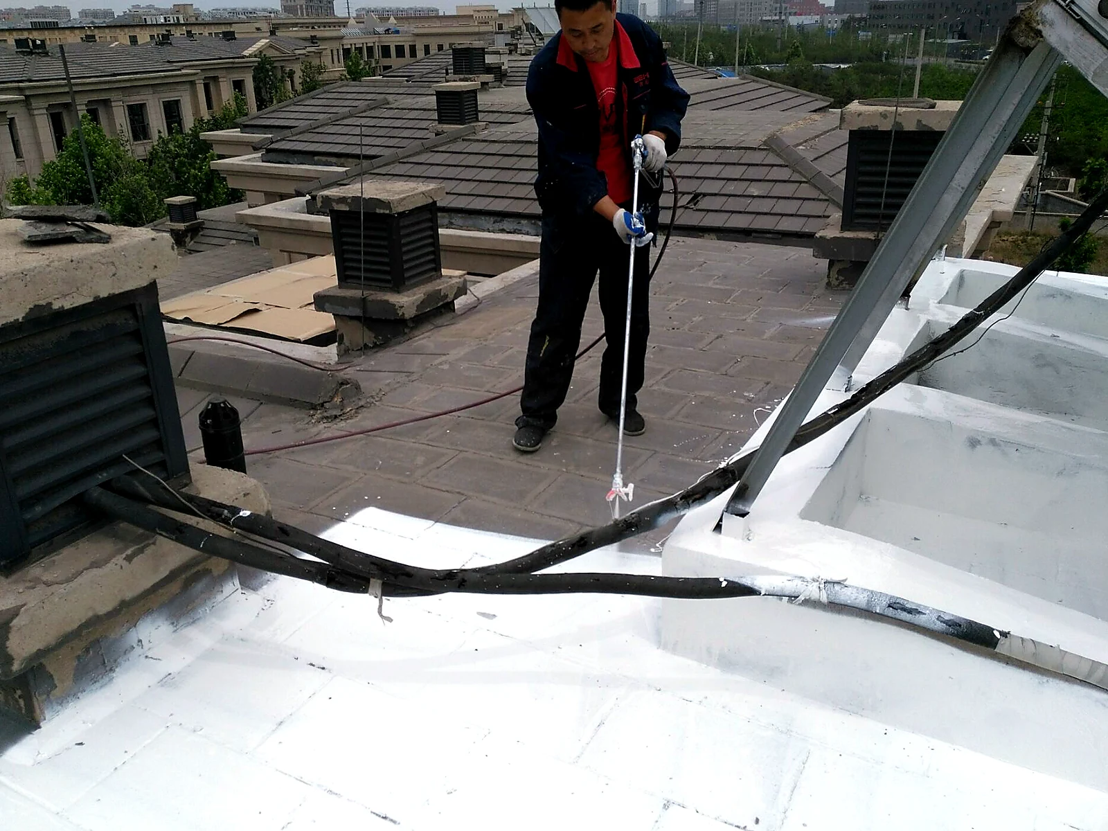 Concrete and Tile Roof Reflective Application, industrial site image 3