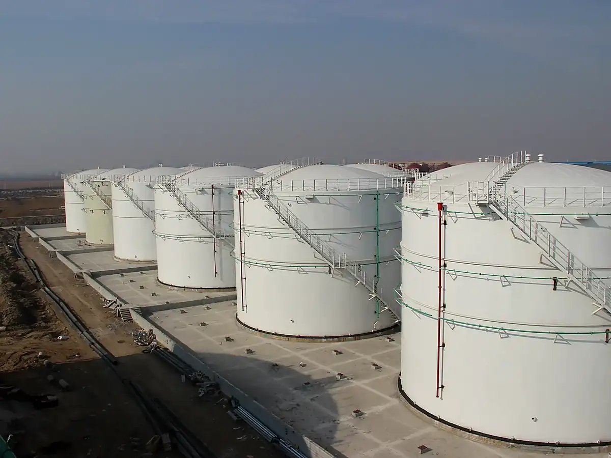 Petrochemical Storage Tank Exterior Protection, industrial site image 25