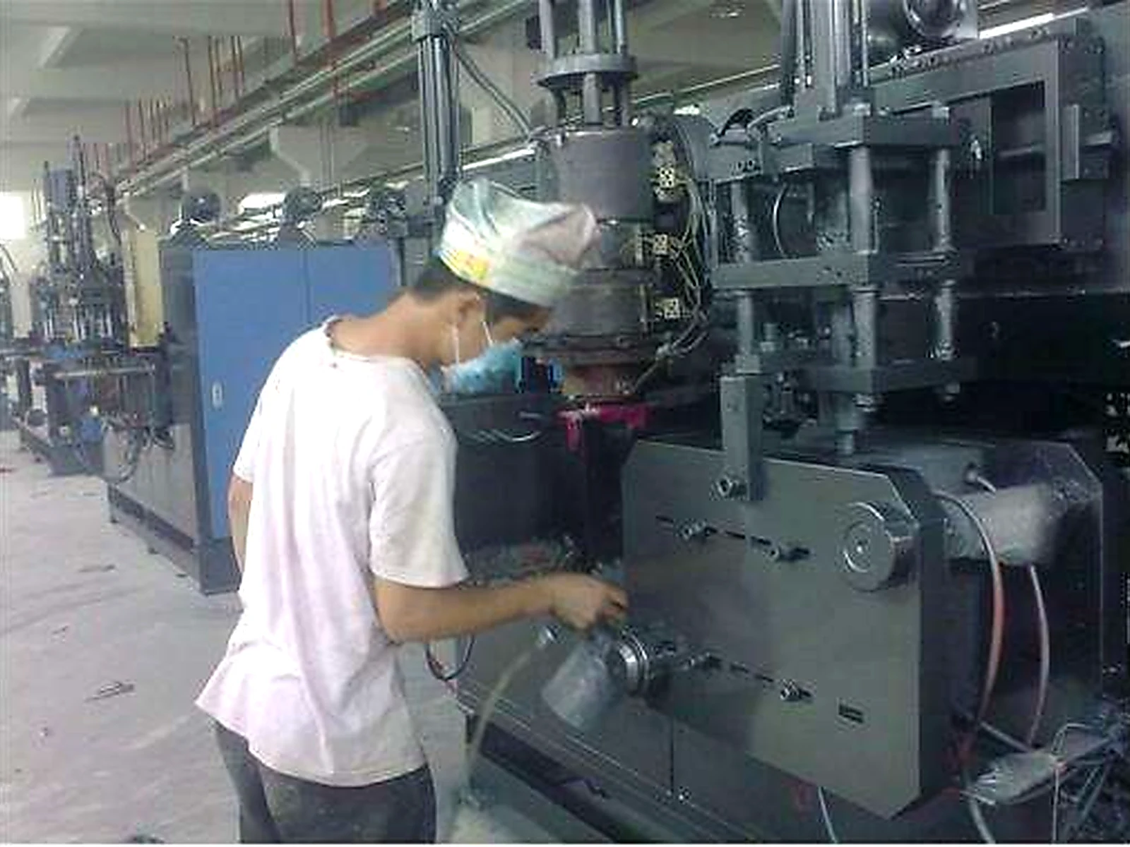 Industrial Equipment Spray Coating